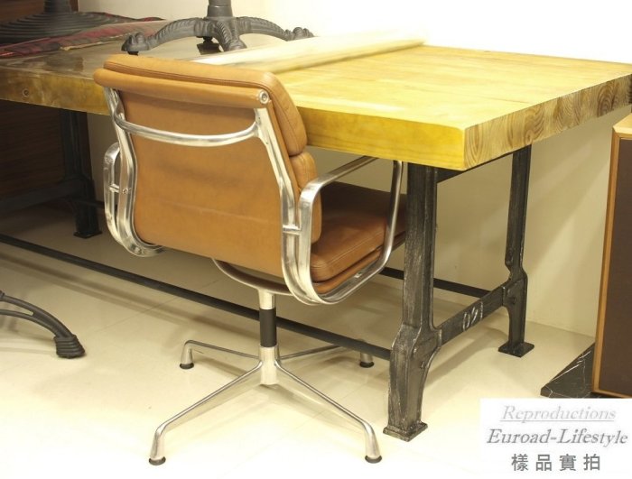 【台大復刻家具】Eames Soft Pad 厚矮背 書房椅 EA 205【Vitra版-非Herman Miller】