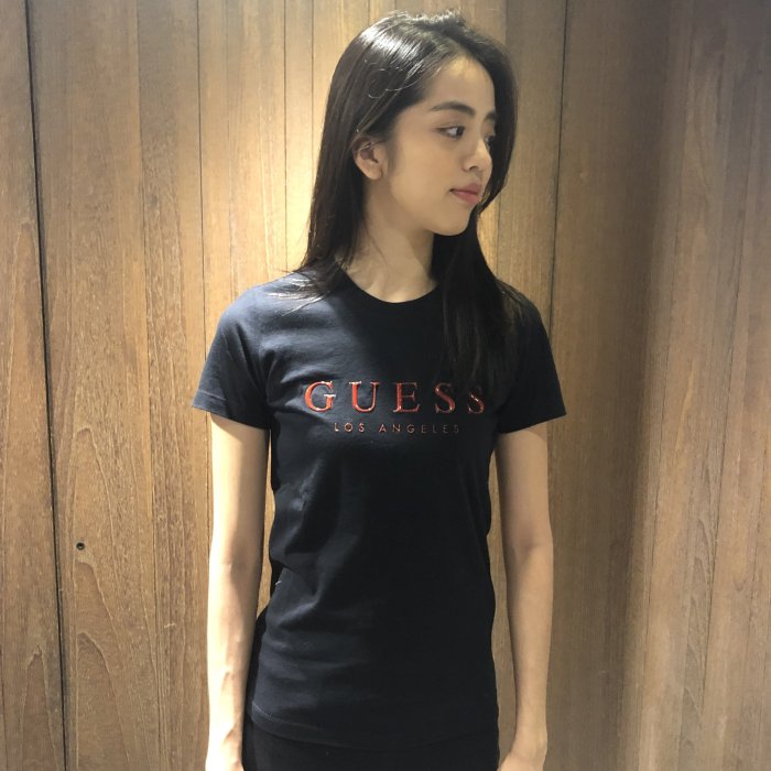 美國百分百【全新真品】Guess T恤 T-shirt 短袖 短T U領 浮雕logo 女 黑色 J342