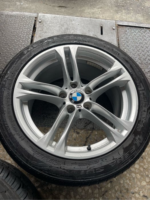 BMW F10 正原廠 613M 18吋前後配鋁圈含胎
