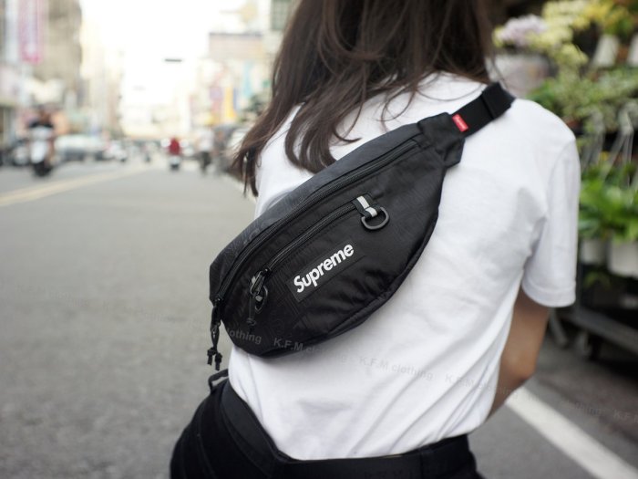 K.F.M 】SUPREME 19ss 46th Waist Bag 小包腰包滿版Logo | Yahoo奇摩拍賣