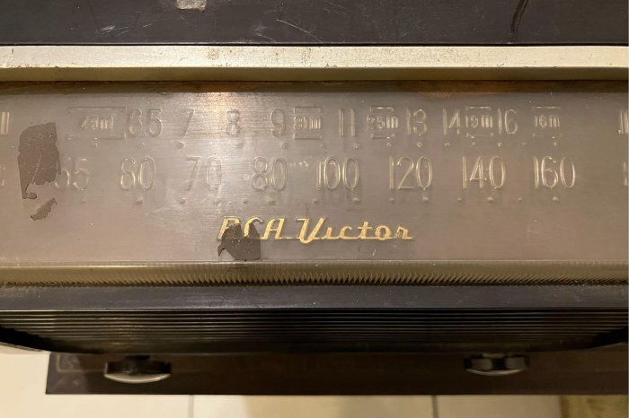 早期victor真空管收音機