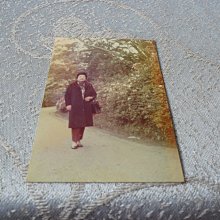 藍色小館11-4--------58年.遊陽明山黑白生活照{1張}