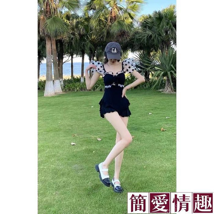 泳衣女泡溫泉波點小胸帶遮肚顯瘦性感甜美ins風泳裝女【簡愛情趣】