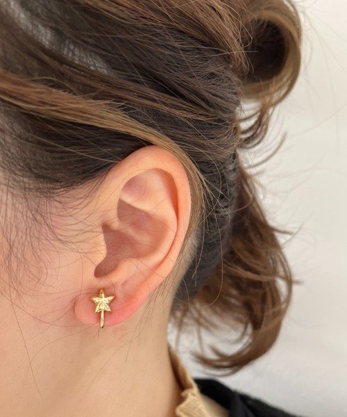 LOWRYS FARM 簡約星星夾式耳環 金色 星型 耳夾 耳扣 日本代購 日本品牌 日貨 日本飾品 日牌 日本製