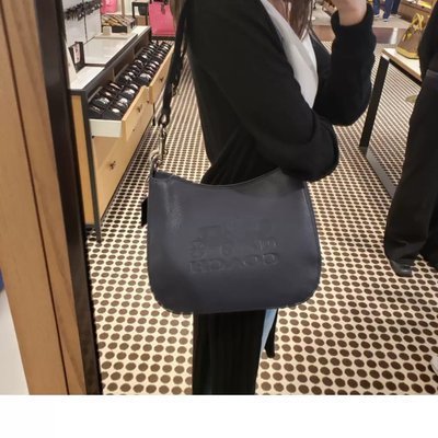 【小怡代購】 全新 COACH 72702 美國正品代購新款女士月亮包 手提包 單肩包 超低直購