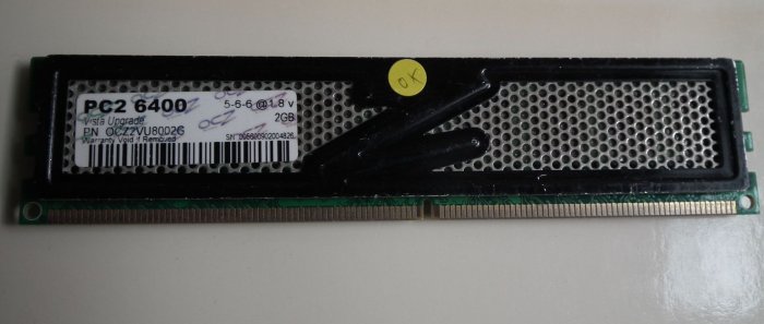 OCZ DDR2-800 2GB記憶體OCZ2VU8002G PC2-6400 2G大衛肯尼OCZ2T800C44GK
