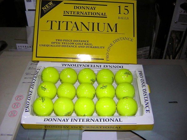 台製全新高爾夫球 (白球) Donnay Titanium Golf Ball Two piece distance optic