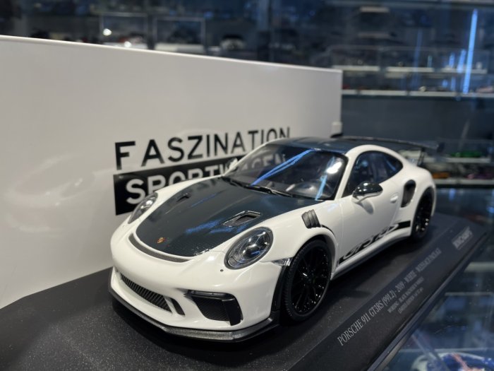 MINICHAMPS 1/18 - PORSCHE 911 GT3 RS (991.2) - 2019