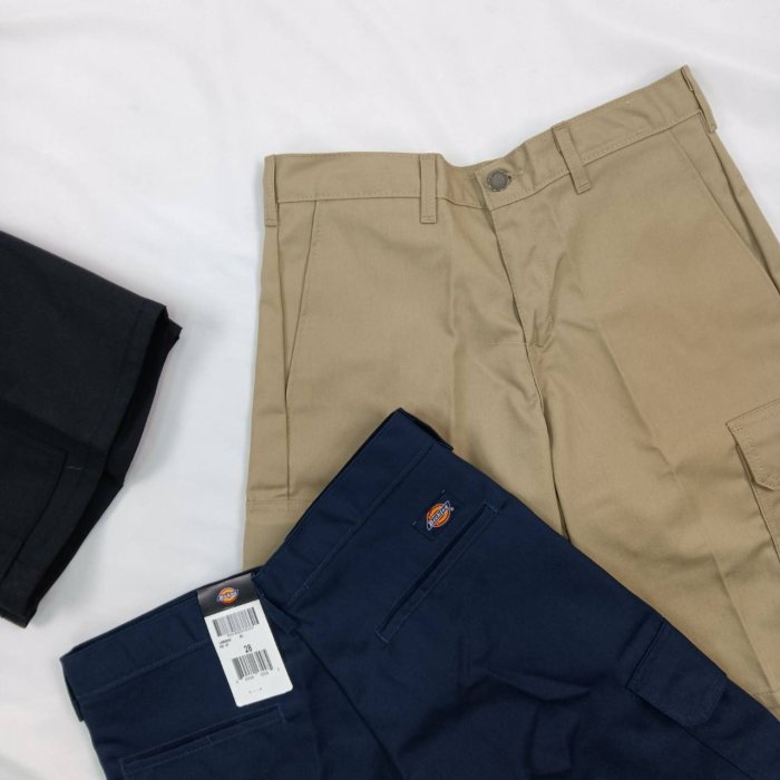 現貨 8506 CN3 Dickies LR600 素色 寬版 雙口袋 工作褲 短褲 寬鬆 男短褲 迪凱思