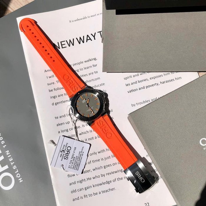 ORIS Aquis Date 灰色錶盤 橘色橡膠錶帶 男士 自動機械腕錶 0173376534158-0742632EB  防水300M潛水錶