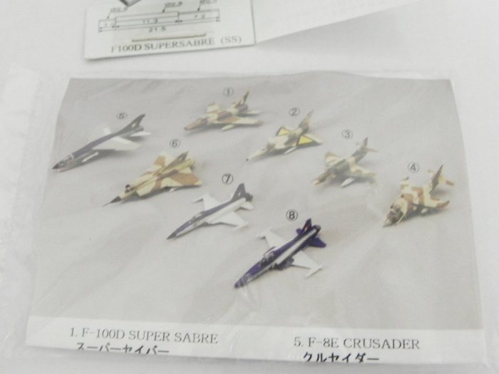 [專業模型]  1/144  [戰區88]  F-100D 戰鬥機-附[金屬]空速管-[絶版品]- 店長推蔫