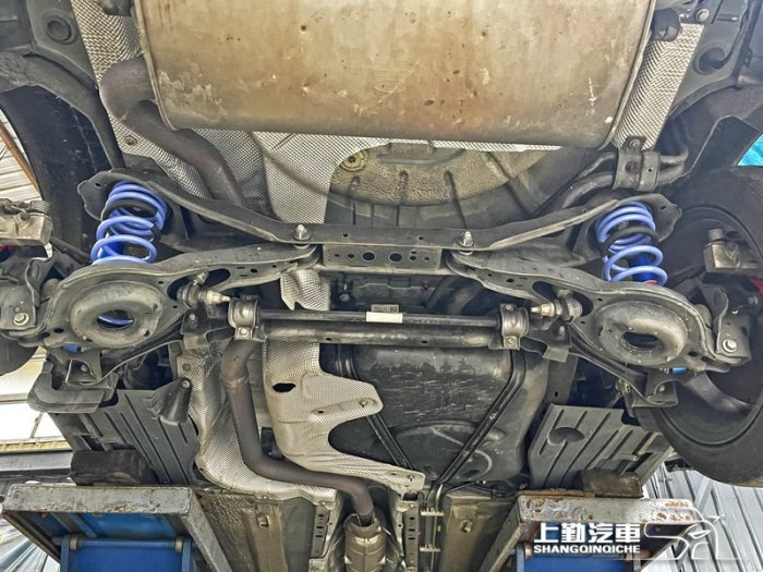 福特 FOCUS MK3 柴油 TDCi SAJIN避震器 VTTR後325加大碟 來令片 剎車皮 TS短彈簧