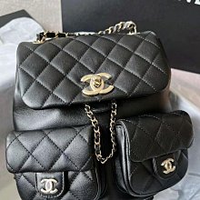 CHANEL AS3860 Duma  爆款大青蛙 平面牛皮後背包 黑 現貨