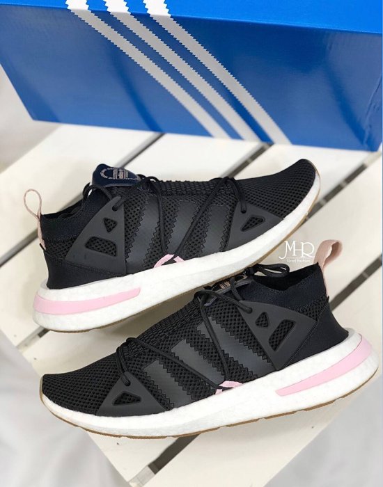 [MR.CH] ADIDAS Arkyn BOOST 黑粉 女 慢跑鞋 BD7575