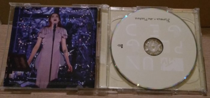 【二手CD】芙蘿倫絲機進份子 Florence+The Machine MTV不插電現場《CD+DVD影音盤》