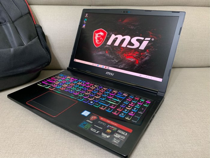 MSI電競筆電i7 7700HQ,GTX1070-8G,16G Ram,256G SSD+1TB