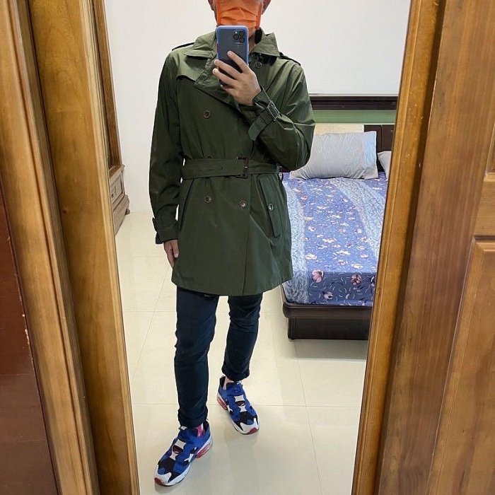 （Size L) Traveler Goretex 防水防風軍綠色超帥長版外套(h櫃右）