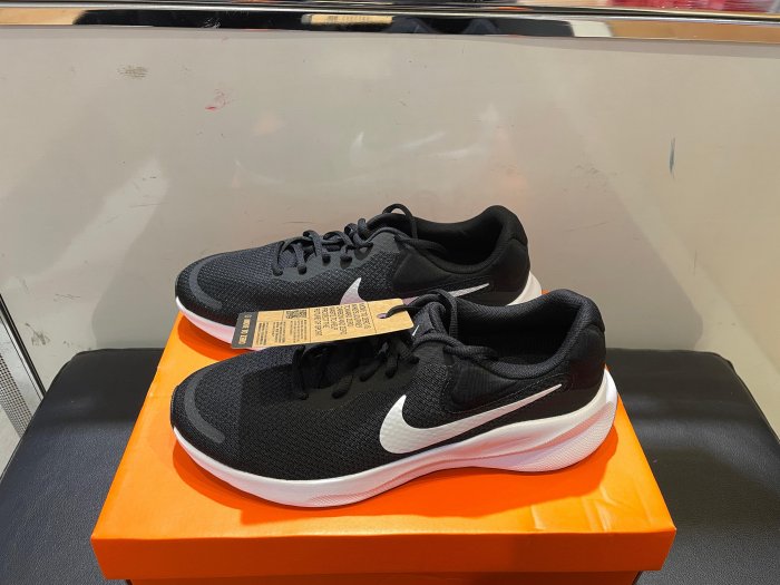 艾力克斯 NIKE REVOLUTION 7 男 FB2207-001 黑白 慢跑鞋 上1217