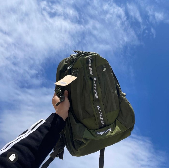 全新真品現貨SUPREME FW22 BACKPACK 後背包(軍綠色) olive green 背包