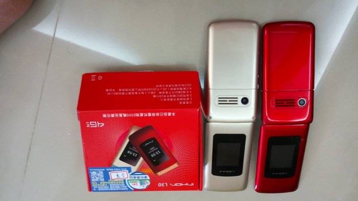 全新手機 按鍵式的智慧手機 inhon l30 瑕疵 4G wifi 512mb+2GB 附盒裝6