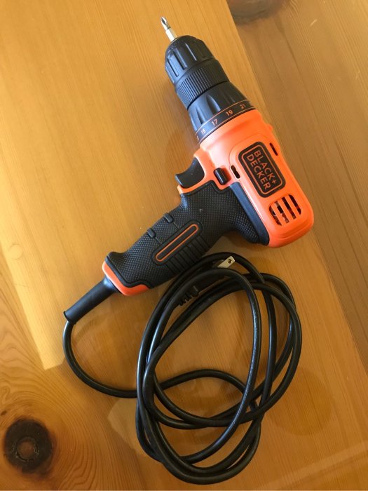 二手良品 中古 B&D Black + Decker 90W 插電 起子機 螺絲起子 KR112 9.5成新 只用過二次