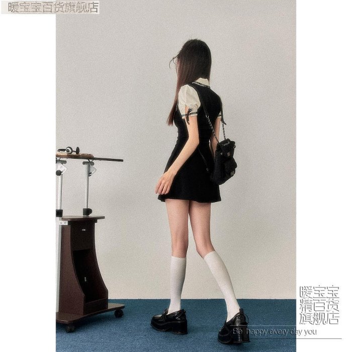 「韓國OOTD」學院風連衣裙女性感收腰假兩件短款裙子 洋裝  套装 泡泡袖 白色衬衫 短袖 連衣裙 连身裙 夏季短裙