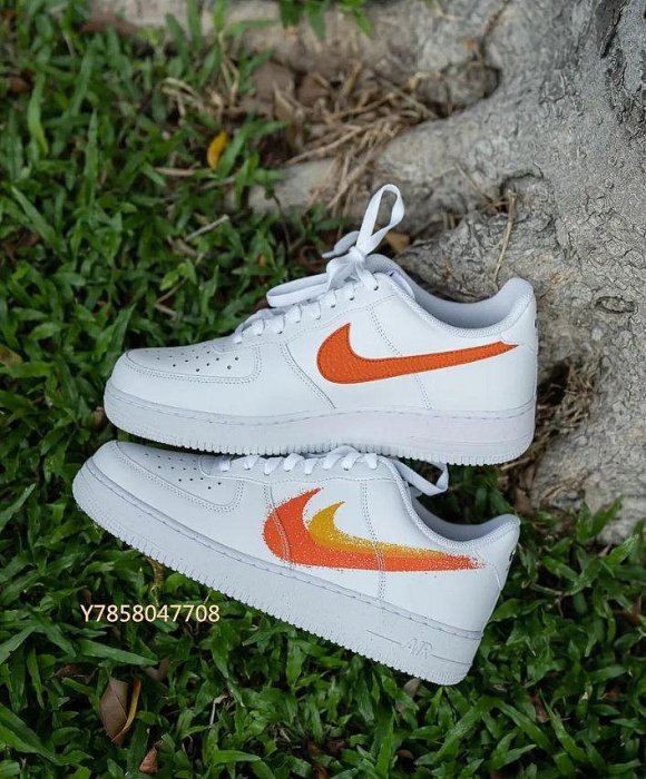 Nike Air Force 1 07 噴漆雙勾 柑橘 白色 男女鞋 FJ4228-100休閑[上井正品折扣店]