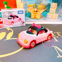 ♥小花花日本精品♥ 迪士尼夢幻小汽車 DM15米妮汽車 粉紅色米妮款玩具小汽車 草莓紅玩具車 ~5