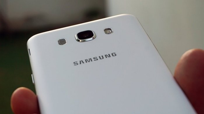 全新4G手機便宜賣2017年製三星香檳金Sumsung Galaxy J7...亞太4g可用..所有門號通通可用