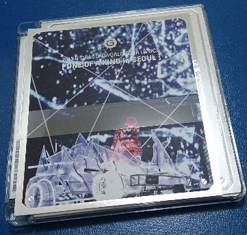 正版 G-DRAGON-ONE OF A KIND世界巡迴演唱會首爾場LIVE CD (韓國原裝進口炫銀版)