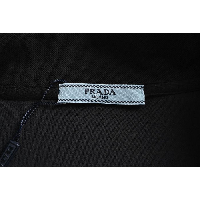 義大利著名時尚奢侈品牌PRADA普拉達側邊織帶立領夾克外套 代購
