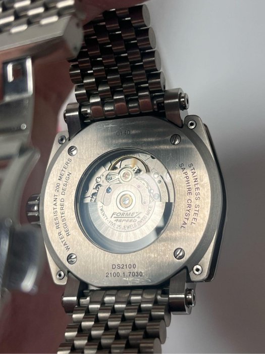 已售出 Formex DS2100 46mm 專利減震錶殼 200m防水 鈦金屬鍊帶 單錶
