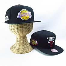 mitchell & ness MN23AHA08- 平沿球帽 NBA TOP SPOT 湖人/公牛 iSport愛運動