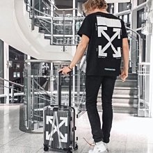 注目跨界聯乘大作 Off-White x RIMOWA 限量系列第二回 預定到了 黑 現貨