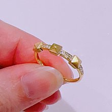 96935 大千典精品 秦老闆 流當品 天然鑽石戒指 鉚釘鑽戒 時尚造型款 輕珠寶 金色配件 情人節 女朋友 禮物