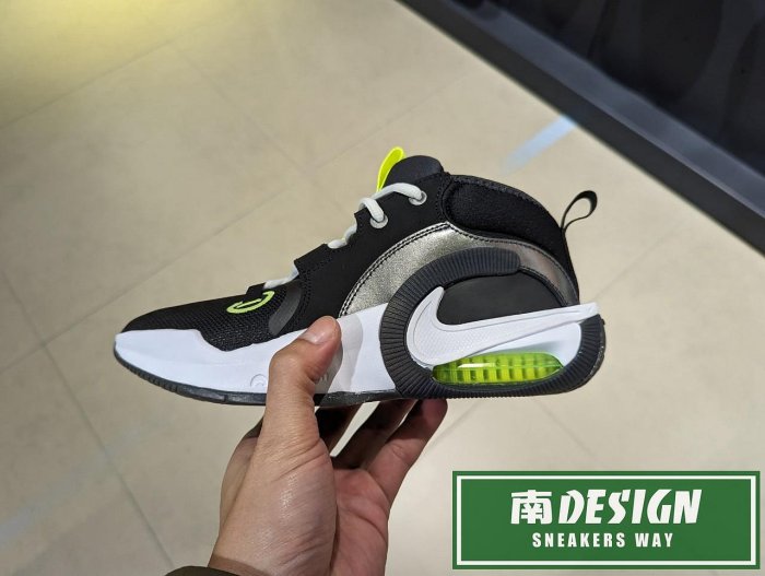 南🔥2024 1月 NIKE Air Zoom Crossover 2 GS 籃球鞋 大童 女 黑白FB2689-001