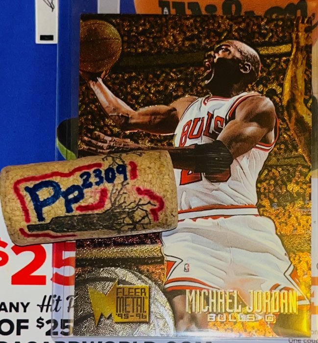 (760) 1995-96 Fleer METAL #13 Michael Jordan !