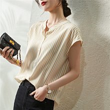 VENESSA~ 新款 經典條紋 時尚設計感 寬鬆廓型 小立領落肩短袖襯衫上衣 兩色 (Y1052)