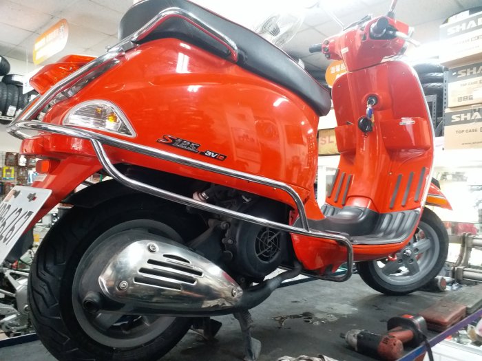 **勁輪工坊**(機車輪胎專賣店) 倍耐力 SL38 110/70/11 VESPA