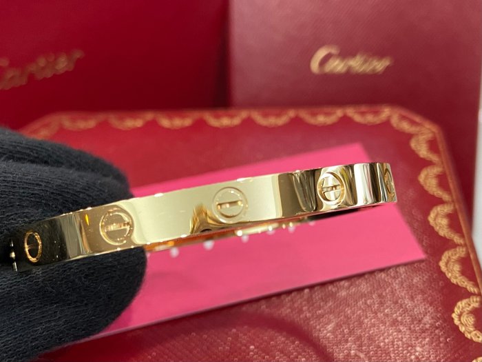 ☆最愛二手精品☆ CARTIER LOVE BANGLE 18K 750 卡地亞黃K金新版螺絲手環 17號 CRB6067517 XG5920