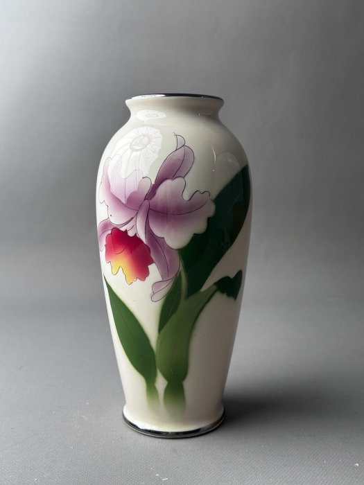 日瓷 黑翠七寶燒 描銀花卉花瓶 花器   雅典溫馨 適合居家