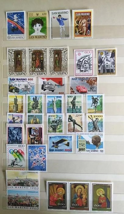 【二手】共26年的圣馬力諾1964-89年大全套郵冊1本。不包括小型 郵票 錢幣 收藏幣 【伯樂郵票錢幣】-1196