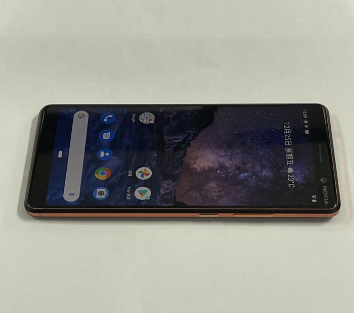 Nokia 7 Plus  4GB/64GB  八核心  1200 萬畫素(2鏡頭)  6 吋 IPS TFT