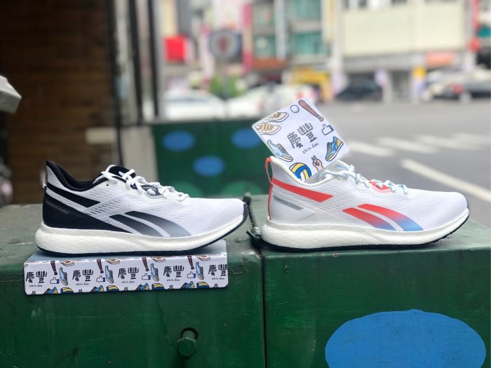 Reebok FLOATRIDE ENERGY EF6912 EH1704 慢跑鞋 白 黑 橘 藍 男 訓練