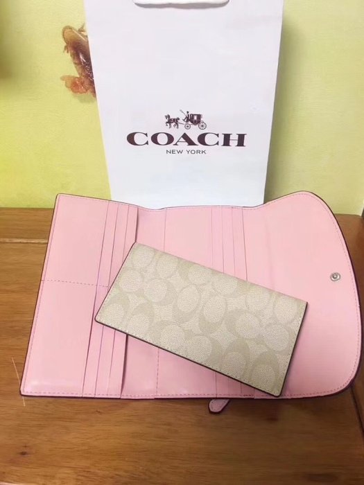 DanDan代購 美國正品 COACH 57319新款  女生三折長夾錢包 多功能萬用夾 六色可選 附購買憑證