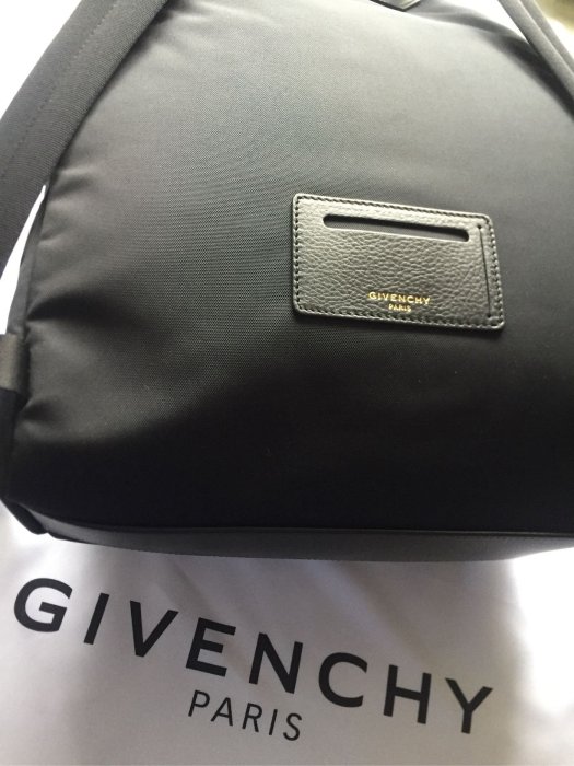 法式潮流時尚 GIVENCHY Paris Rottweiler Backpack 經典羅威納鬥牛犬圖騰男士後背包