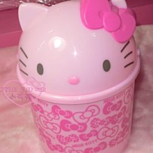 ♥小花花日本精品♥Hello Kitty經典大頭造型蝴蝶結粉紅垃圾桶桌上清潔桶書桌辦公桌必備56736205