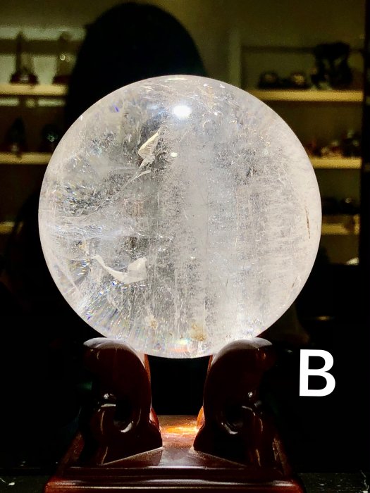 [龍彩寶石] 白水晶球 白水晶 編號B (附質感木座) 風水擺件-1.56kg