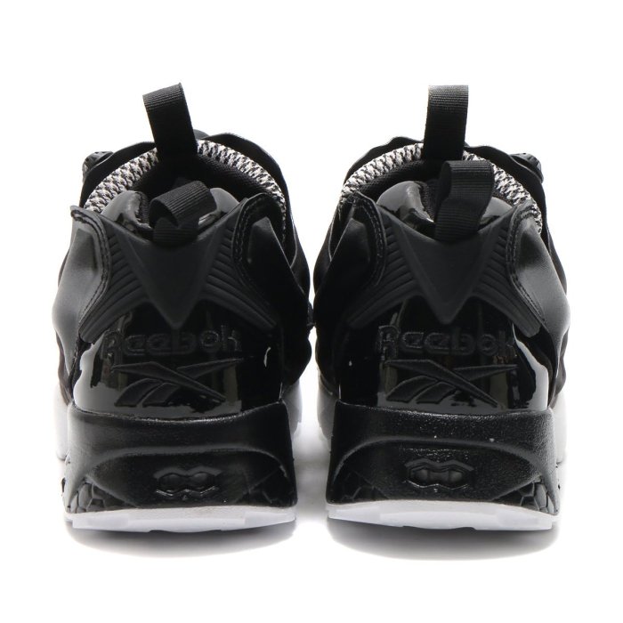 =CodE= REEBOK INSTA PUMP FURY X BLACK SCALE 充氣慢跑鞋(黑)BD5009預購