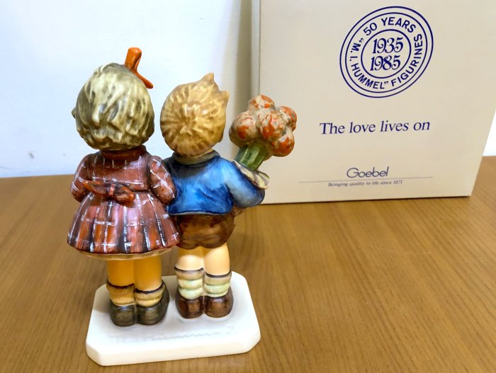 德國喜姆 Goebel Hummel "The Love Lives On" #416 1980五十週年陶瓷娃娃 西德製